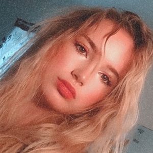 Meet your Posher, Jazmine